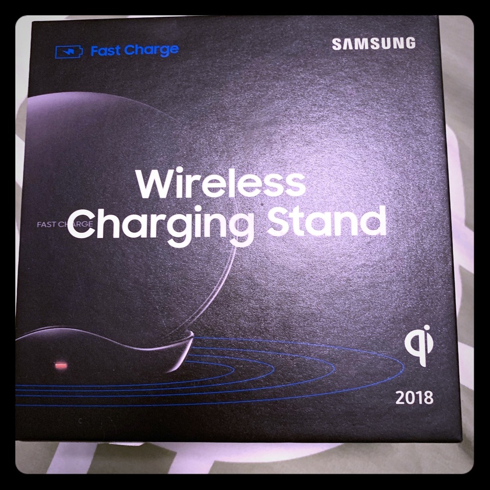 Samsung Wireless Cell Phone Charging Stand